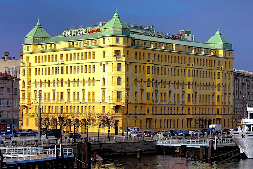 marriott vasilievsky (river palace)